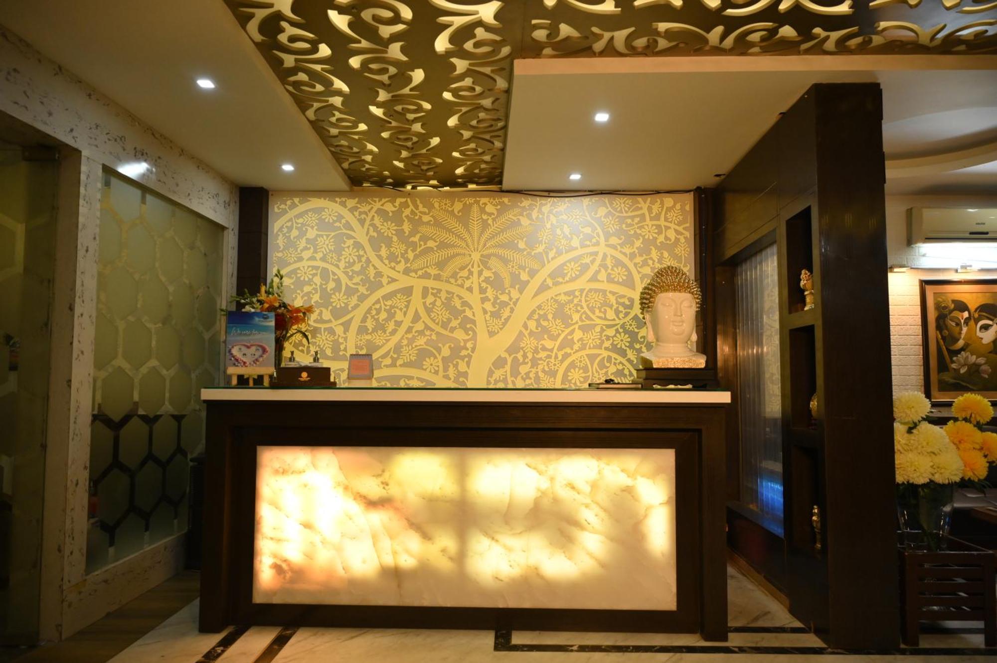 Hotel Dh Дармсала Экстерьер фото